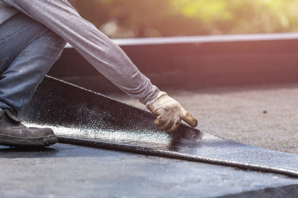 Professional Vapor Barrier Installation technician working in Clarklake, MI